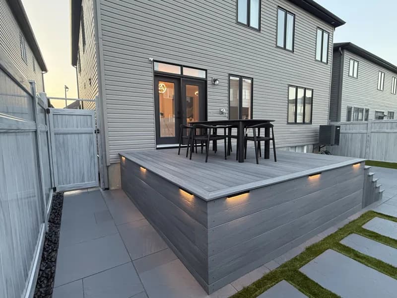 Entertainer's Patio with Lit Deck Steps — All Hands Pro, Ottawa