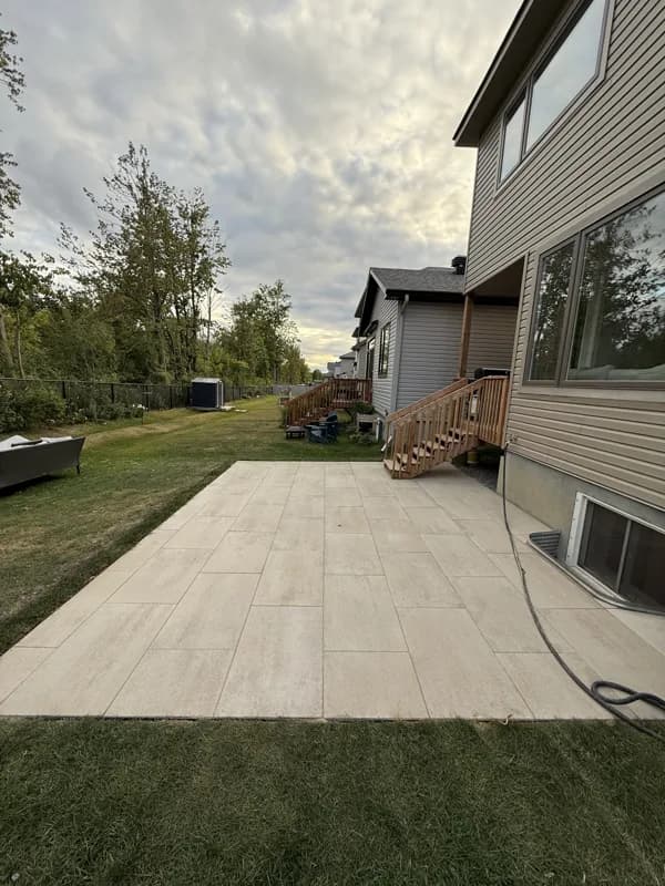 Garden Walkway & Front Landing — All Hands Pro, Ottawa